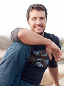 Georgia Southern Alumnus Luke Bryan to Return to Area for Farm Tour Concert