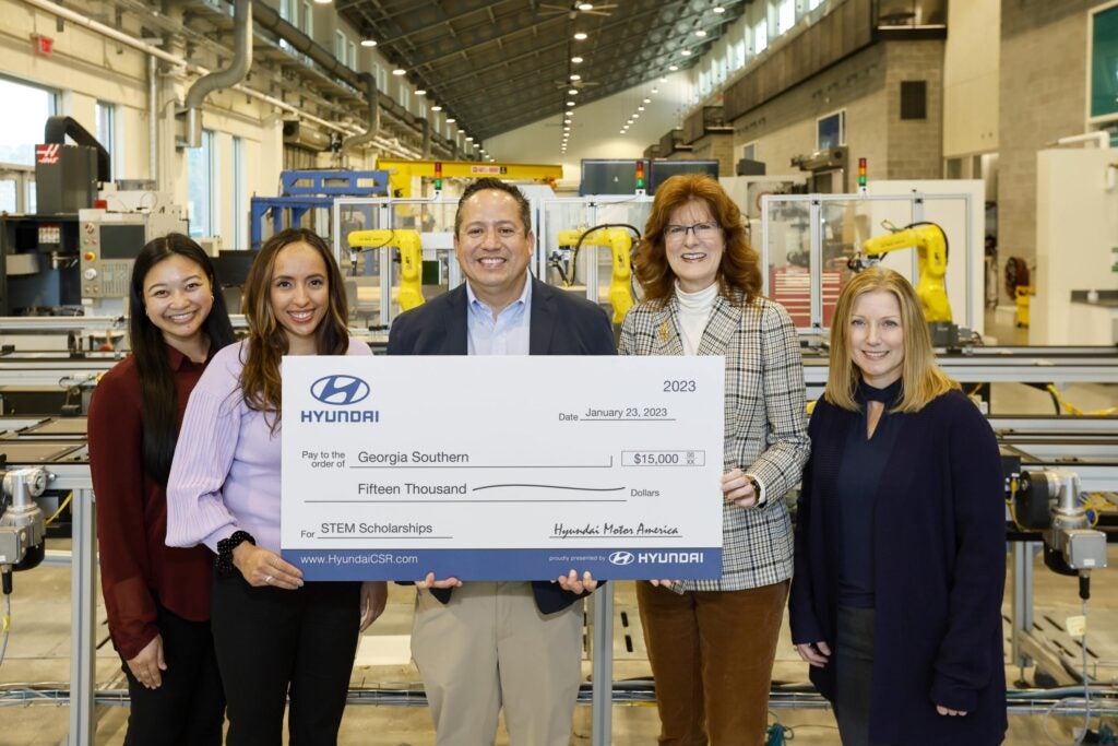 <strong>Hyundai Donates $30,000 to Local Nonprofits in Savannah to Continue its Investment in Georgia</strong>