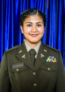 Georgia Southern Army ROTC graduate, Usi-Mendez Cintron, Syna