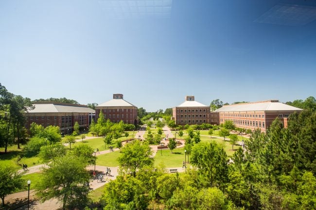campus-004