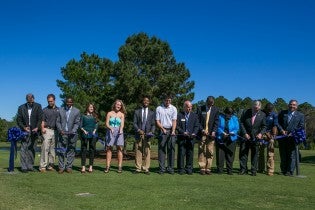 Golf course ribbon-cutting