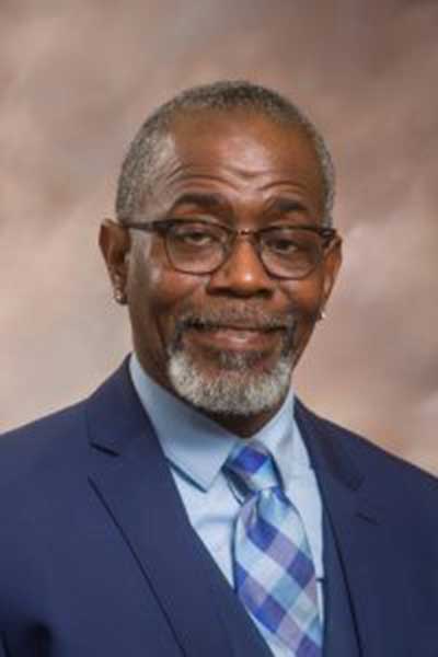 Headshot of Dennis Smith