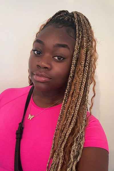 Headshot of Alana Nelson