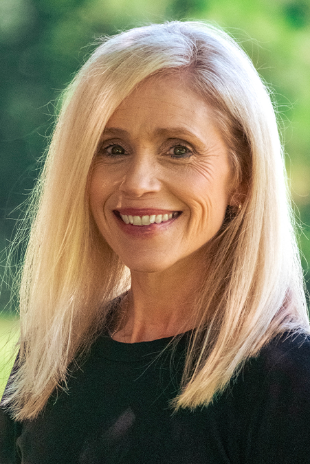 Headshot of Trish Evans