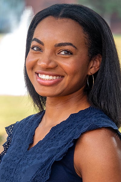Headshot of Dasha Hayes